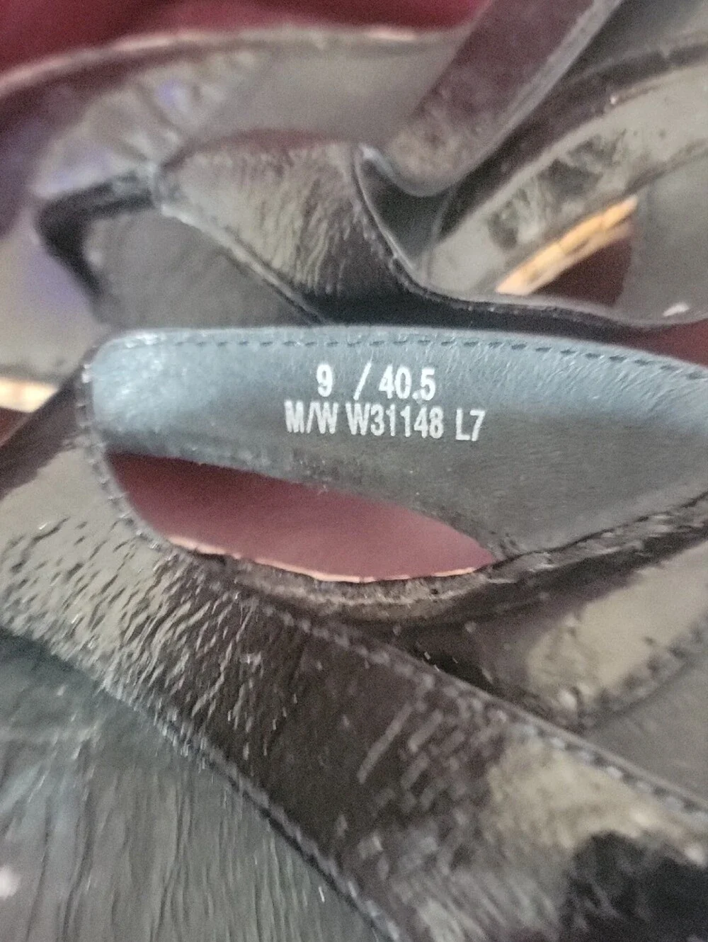 Born Women’s Black Leather Thong Sandals